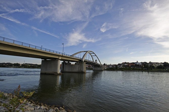 1-way Prague to Vilshofen private transfer - up to 7 passengers - Door-to-Door Pickup That Actually Saves Stress