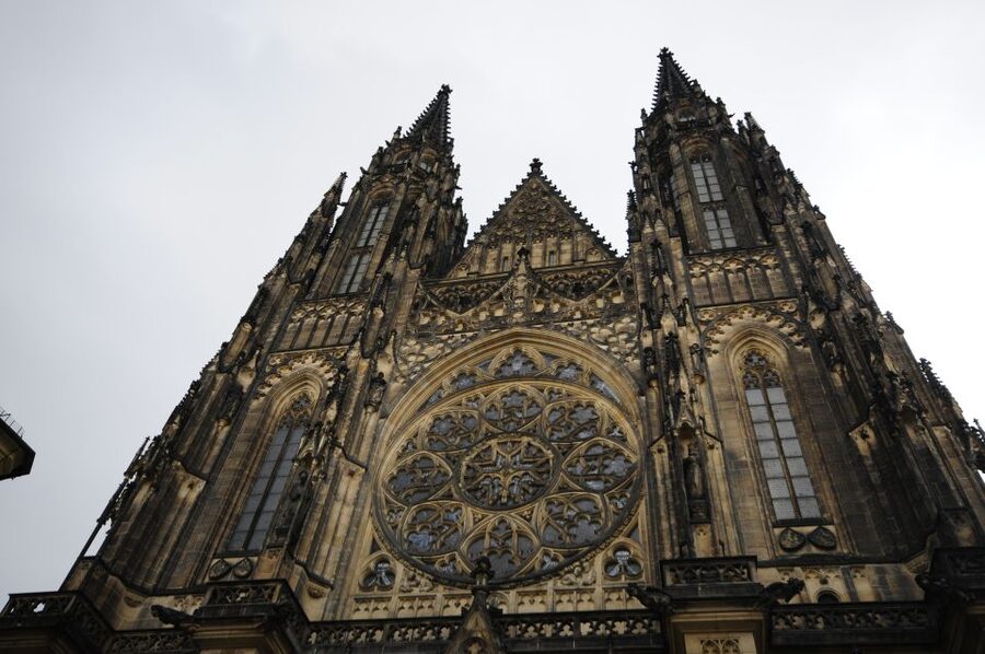 3-Hour Prague Castle & Interiors Tour - Descending to Lesser Town, Then Finishing Near Charles Bridge
