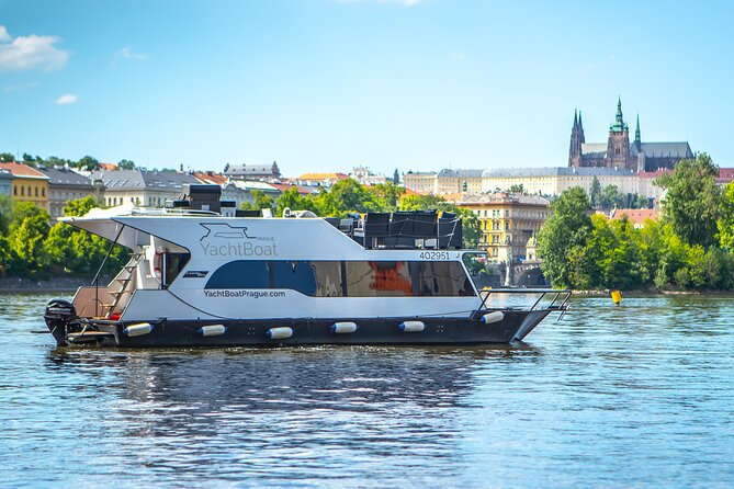 3-hours Prague Private Boat Cruise Beer or Prosecco Unlimited - How this private beer cruise on the Vltava actually feels