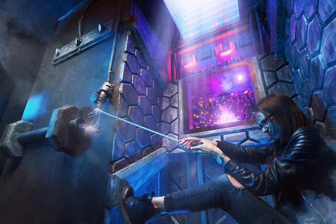 Apocalypse Zombie 2213 Escape Game in Prague - What you do during the 1-hour escape game