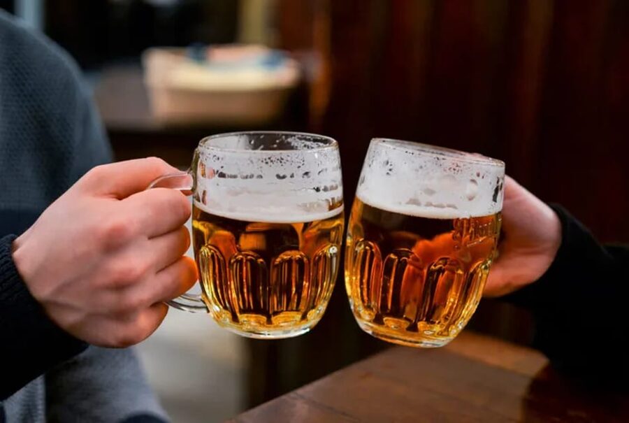 Beer Tour - Where you meet on Malostranské náměstí, and where the night ends