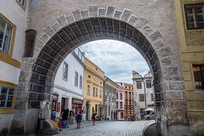 Best of Cesky Krumlov Old Town and Castle Exteriors - Old Town highlights: Renaissance, Gothic, Jesuit, and more