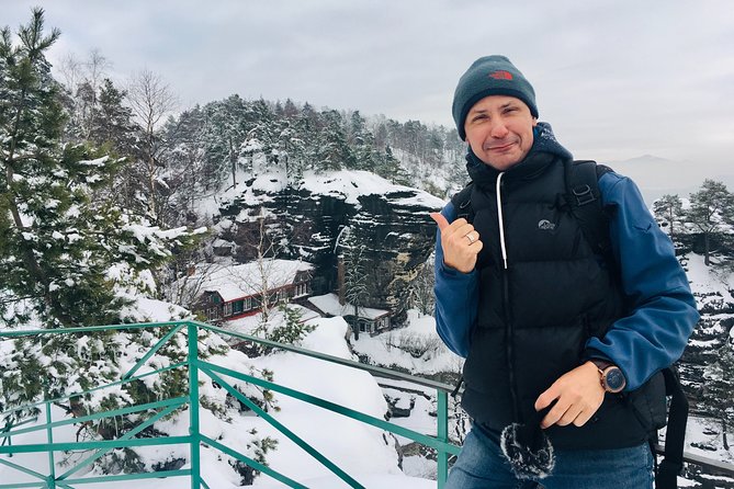 Bohemian And Saxon Switzerland Winter Tour from Prague - The guide’s job when winter adds friction