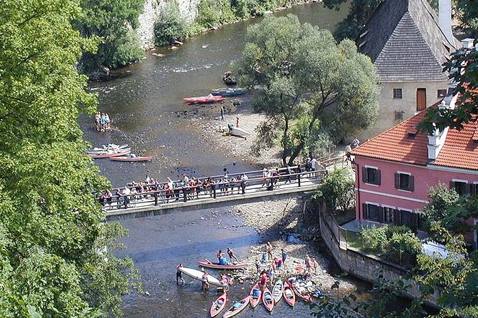 Cesky Krumlov Full day tour from Prague and back - Group Size, Guide Style, and Why Small-Group Matters