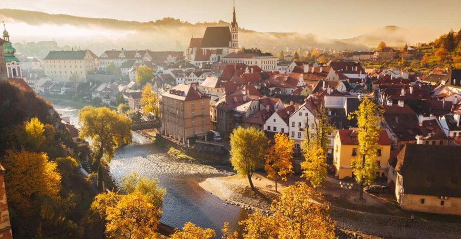 Český Krumlov: Half-Day Medieval Architecture Walking Tour - Key Things You’ll Notice on This Walk