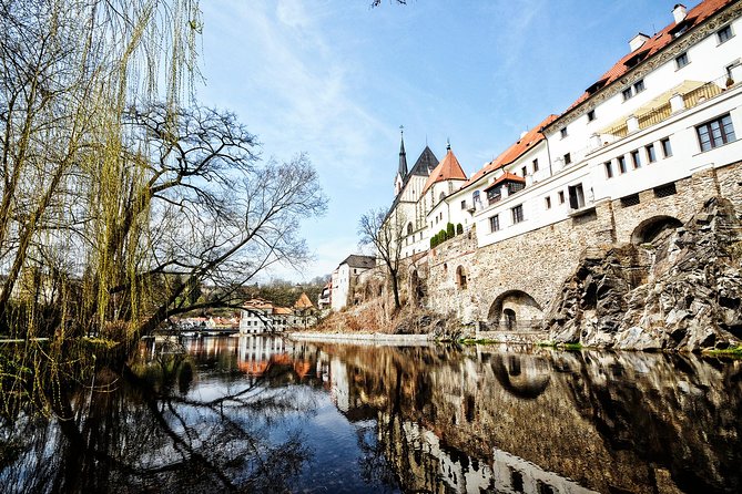 Cesky Krumlov One Day Trip from Prague by bus - South Bohemia Views, Plus a Guided Day That Stays Organized