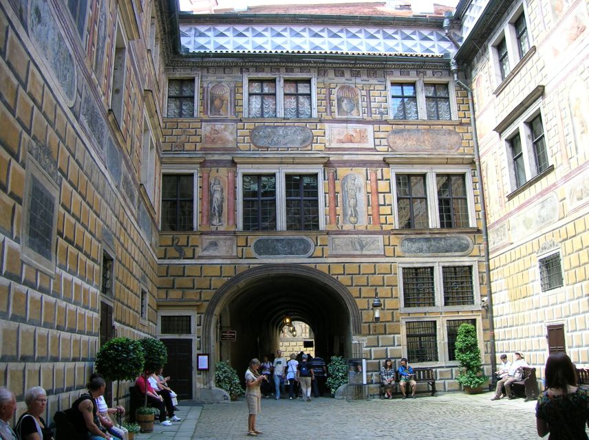 Cesky Krumlov Private Day Trip from Prague - Key Points at a Glance