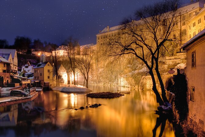 Cesky Krumlov Tour 4 hours - Meeting at Svornosti Square, hotel pickup, and flexible ending points