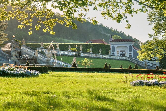 Cesky Krumlov Tour 4 hours - Cesky Krumlov Castle: the courtyards, moat views, and the Baroque theatre beat