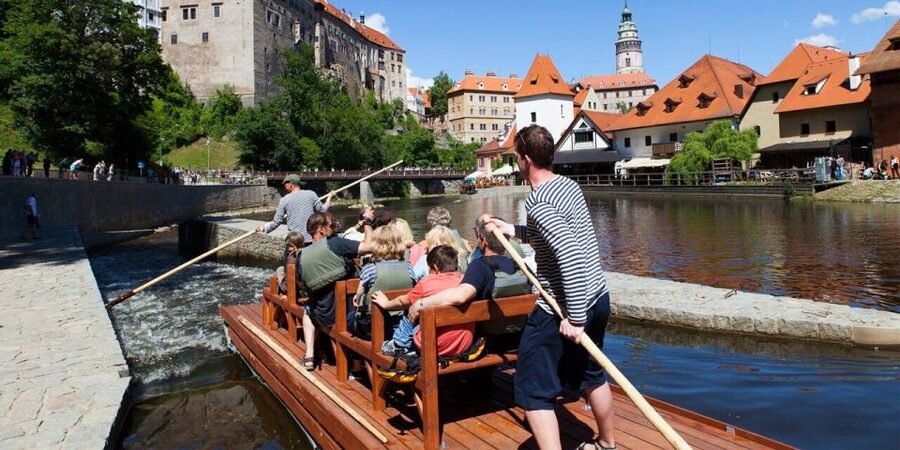 Český Krumlov: Wooden Raft River Cruise - Castle and Brewery Views You Typically Miss on Foot