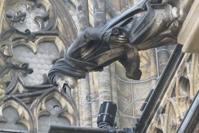 Charles Bridge and Prague Castle Walking Tour - Prague Castle Grounds: Courtyards, Guard Changes, and Flexible Stops