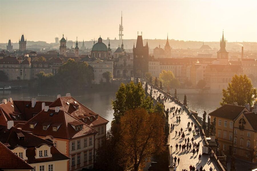 Charles Bridge & Lesser Town Walking Tour - Old Town Square to Charles Bridge: your fast start in Prague