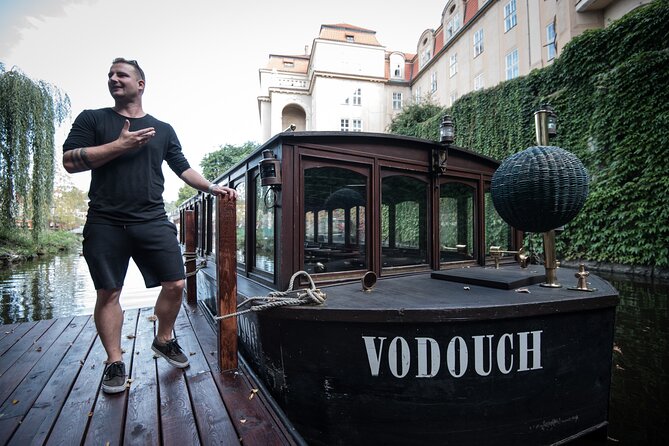 Charles Bridge: River Boat Cruise & Guided Tour ️with PragueWay - Lesser Town streets, plus Lennon Wall and Kampa Island