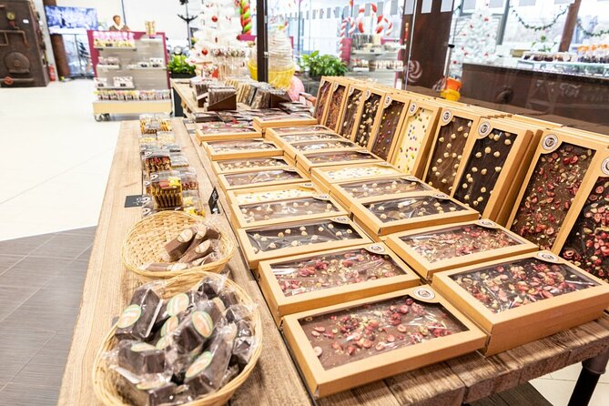 Chocotopia Visit + Workshop - Choosing Your Chocolate Workshop: Drawings, Decorated Bars, Heart Lollipops