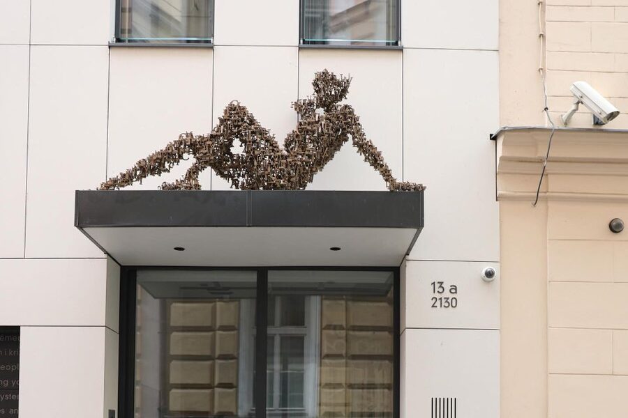 Contemporary art tour in Prague: the works of David Černý - How the Guide Makes Conceptual Art Click