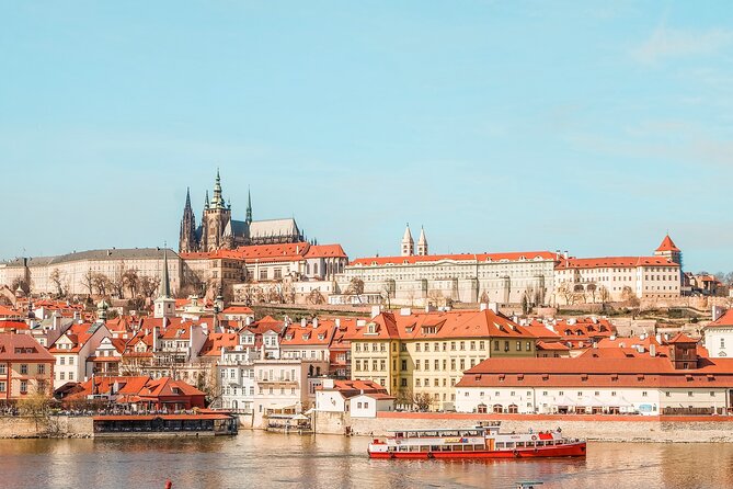 Discover the Best of Prague: Private Tour incl Best beer tasting - Stare Mesto (Old Town) and the medieval square stop that grounds the city