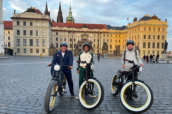 Ebike tour in Prague - Express Tour - Old Town Square and the Astronomical Clock, explained without the overload