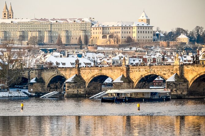 Evening Eco Cruise With a Glass of Prosecco in Bohemia - Quick hits for a prosecco cruise on the Vltava
