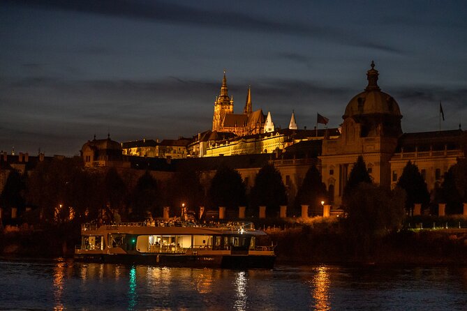Evening Eco Cruise With a Glass of Prosecco in Bohemia - Timing tips: when to ride for the best feel