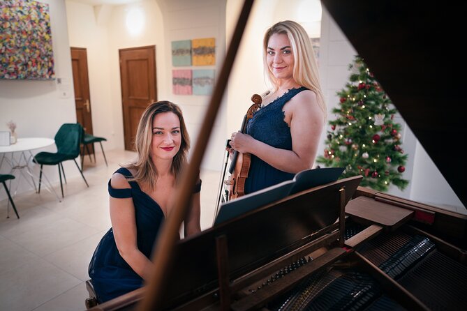 Everything Czech Vše České - Exclusive Czech Cultural Evening - The performers and the intimate listening experience