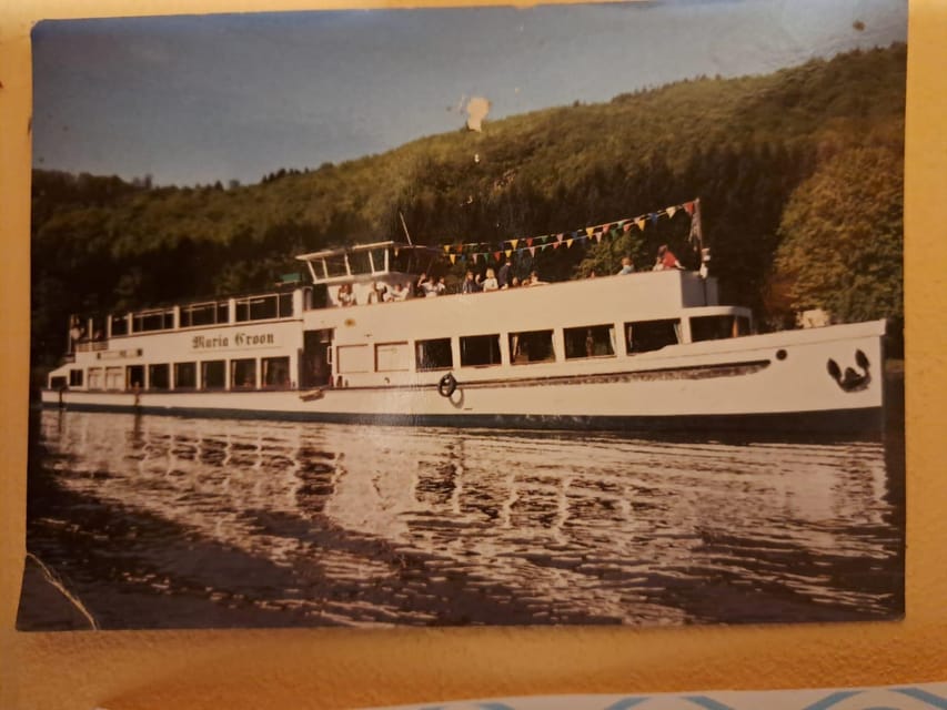 Exclusive Christmas cruise with Christmas Eve buffet - Christmas Eve Buffet: Czech Comfort With International Options