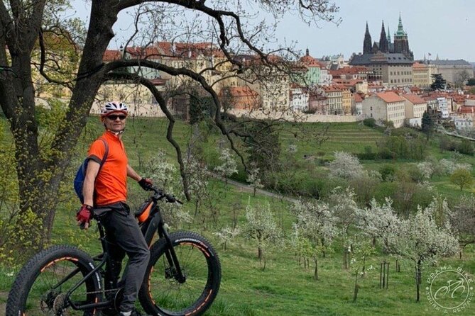 FAT TIRE E-BIKE GREAT TOUR - river, parks & panoramic views tour - Prague Castle Main Gate: History Without the Long Ticket Line