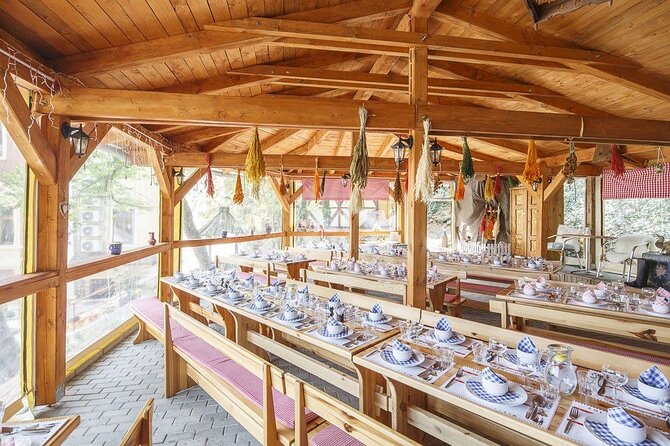 Folk Dinner Experience in Prague with Transportation - Who this is best for in Prague