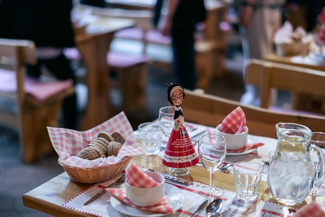 Folklore Evening with Music and Dinner - Prague Folklore, Dinner, and Unlimited Drinks in One Ticket