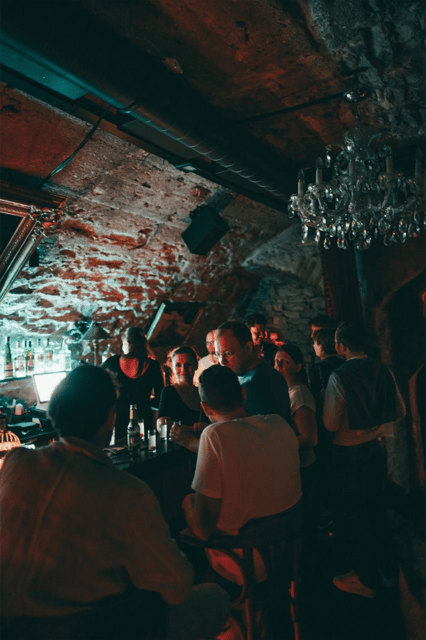 Friday Night Live Music in Old Town at Le Valmont - Reality Check: Crowd Control and Night-to-Night Variations