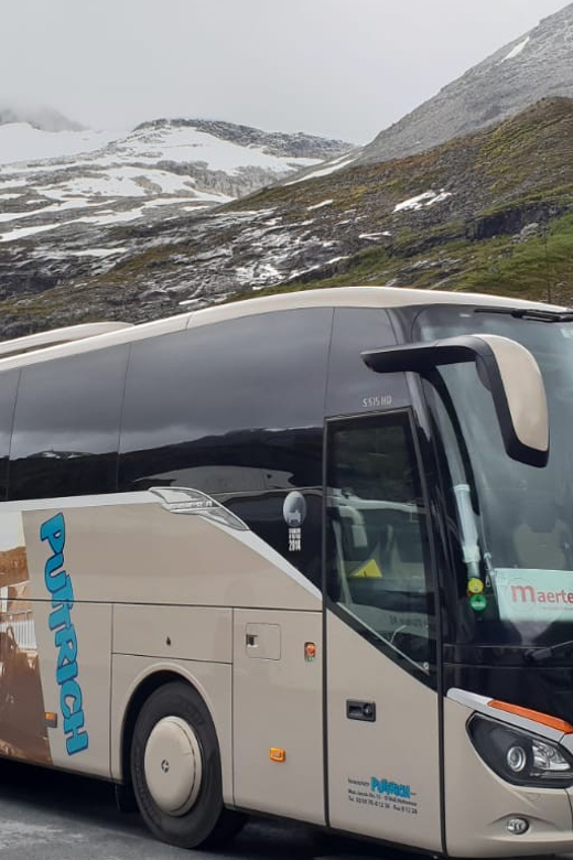 From Pirna: Prague Guided Day Trip by Coach - The guided route through Hradschin and why the viewpoint matters