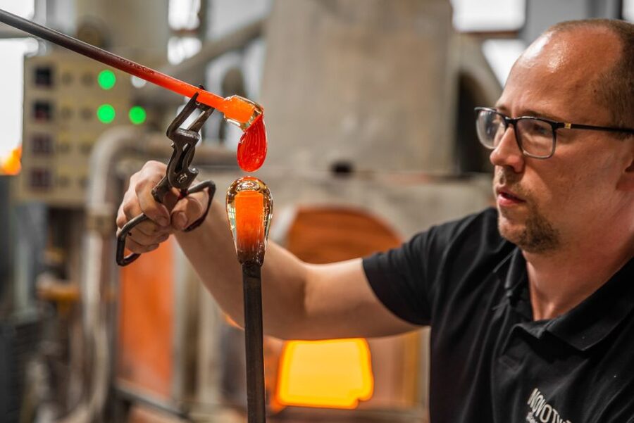 From Prague: Bohemian Glass Crystal Private Tour with Lunch - Novotný Glass Studio and Museum: from historical roots to modern glass art