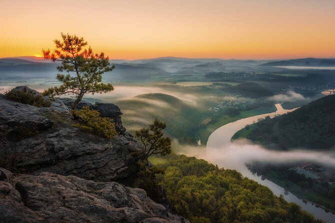 From Prague: Bohemian & Saxon Switzerland Small-Group Hike - Entering Bohemian and Saxon Switzerland From Prague