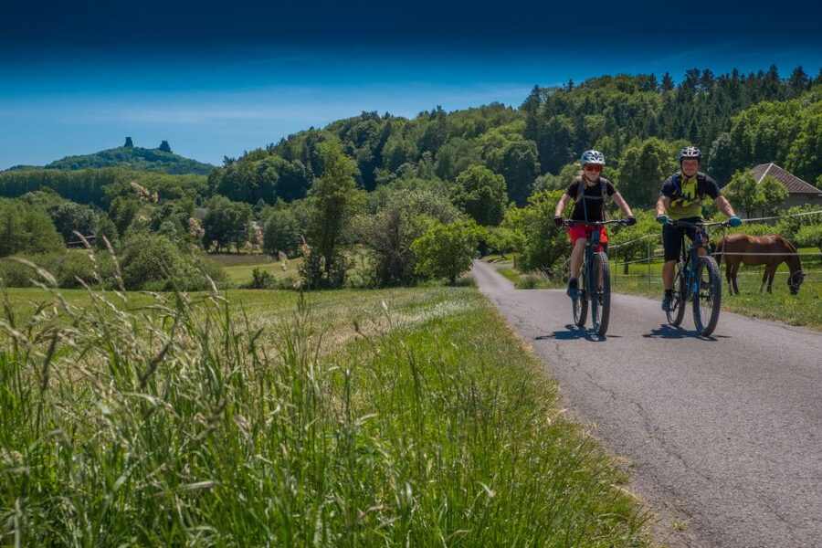 From Prague: E-Mountain Biking Trip to the Bohemian Paradise - Sandstone towers in a gorge: the ride where the rocks do the talking