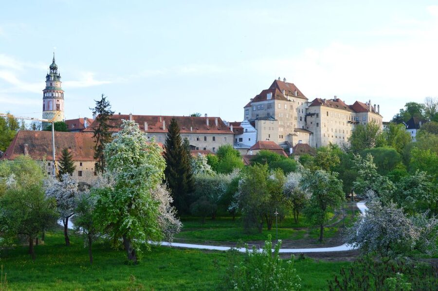 From Prague: Full-Day Trip to Česky Krumlov - Prague to Český Krumlov: Timing, Pickup, and Return Without Headaches