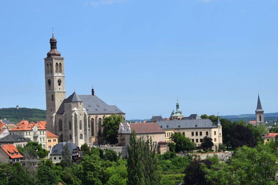 From Prague: Half-Day Coach Tour to Kutná Hora - Time in the medieval town: walking, coffee, and a sensible pace