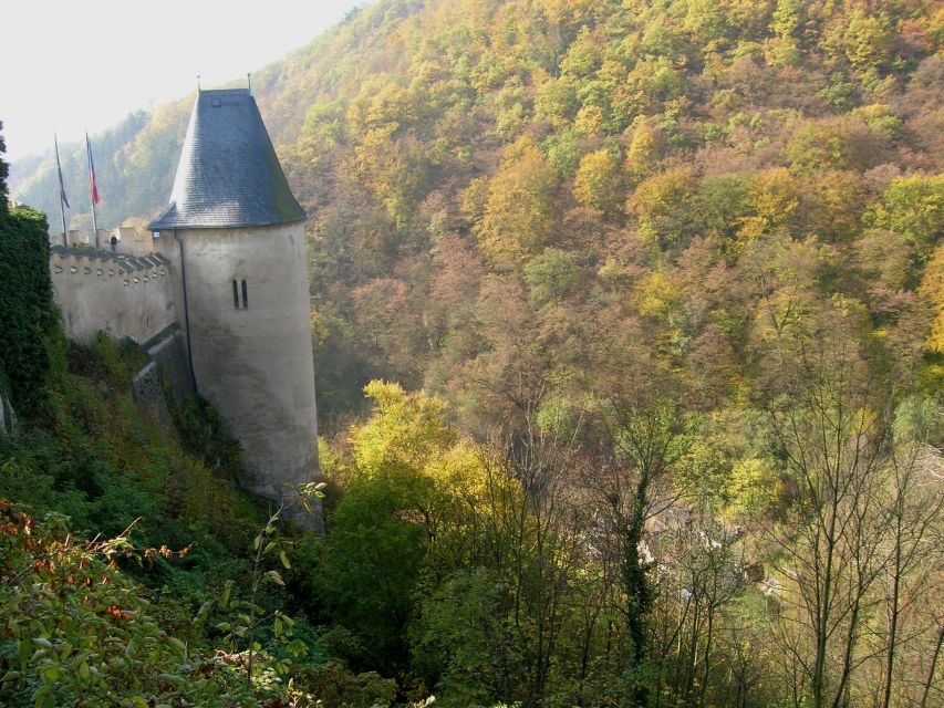 From Prague: Karlstejn Castle Skip-the-Line Ticket and Tour - The drive out of Prague, and why it is part of the experience