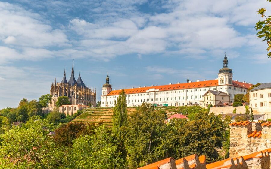 From Prague: Kutná Hora Day Excursion with Bone Church - Getting There From Prague, Meeting Point, and Timing That Matters