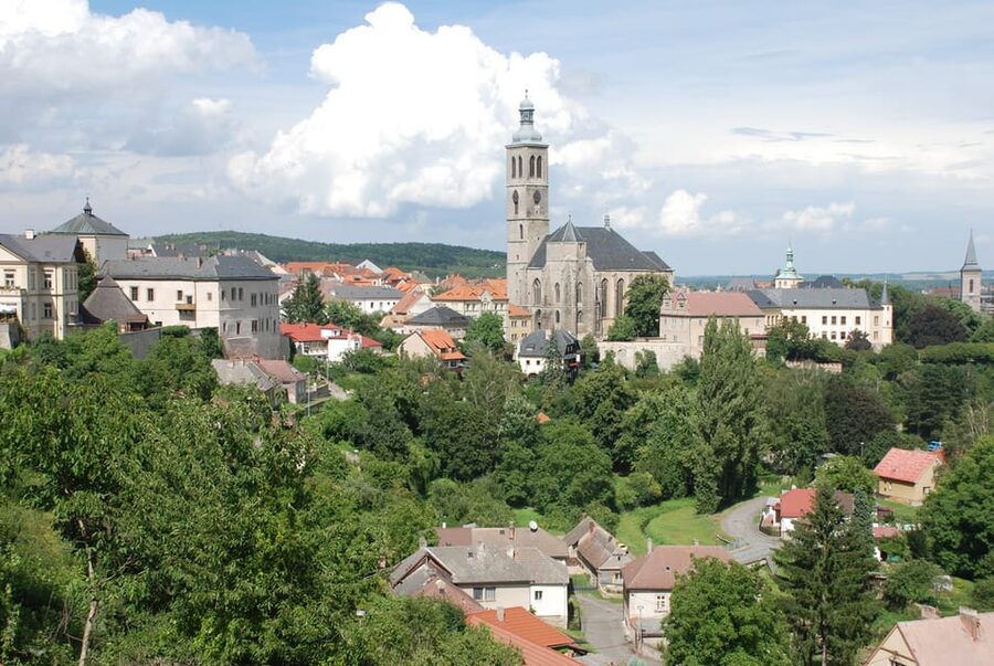 From Prague: Kutna Hora Walking Tour & St. Barbara Cathedral - UNESCO Kutna Hora walking loop: medieval architecture with mining context