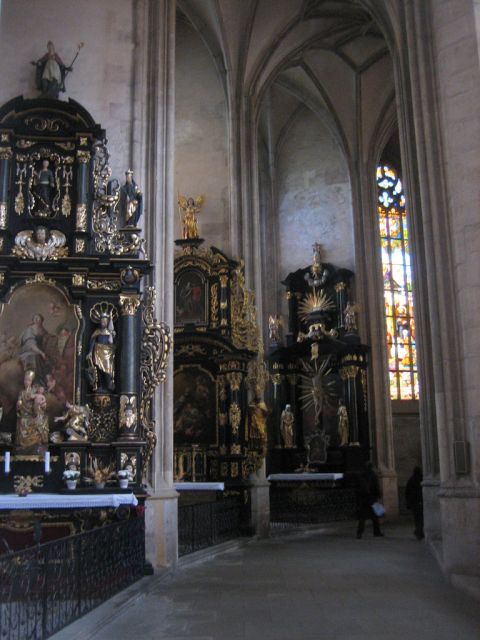 From Prague: Kutna Hora Walking Tour & St. Barbara Cathedral - Sedlec Ossuary, the Bone Chapel: what you are seeing and how to handle it