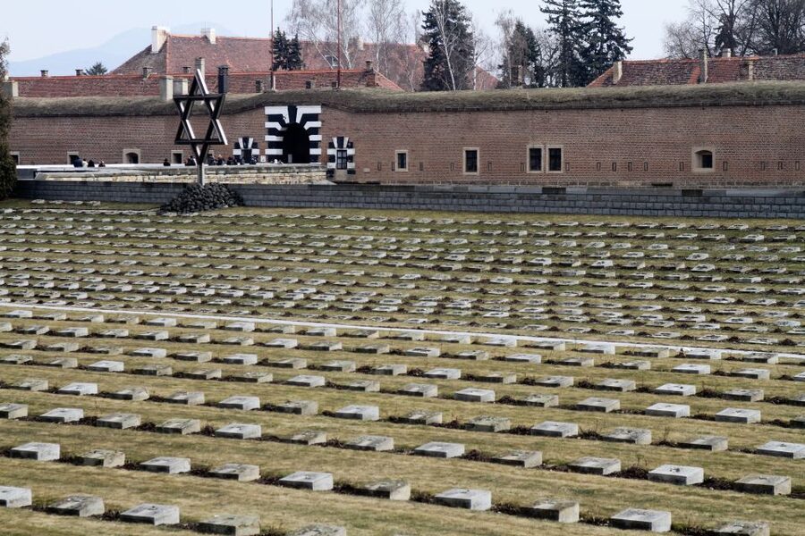 From Prague: Terezín and Ghetto Museum Guided Tour - The Small Fortress: Joseph II’s build, then a prison system