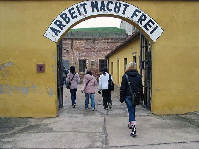 From Prague: Terezin Concentration Camp Private Tour - Terezín’s story starts before you even enter