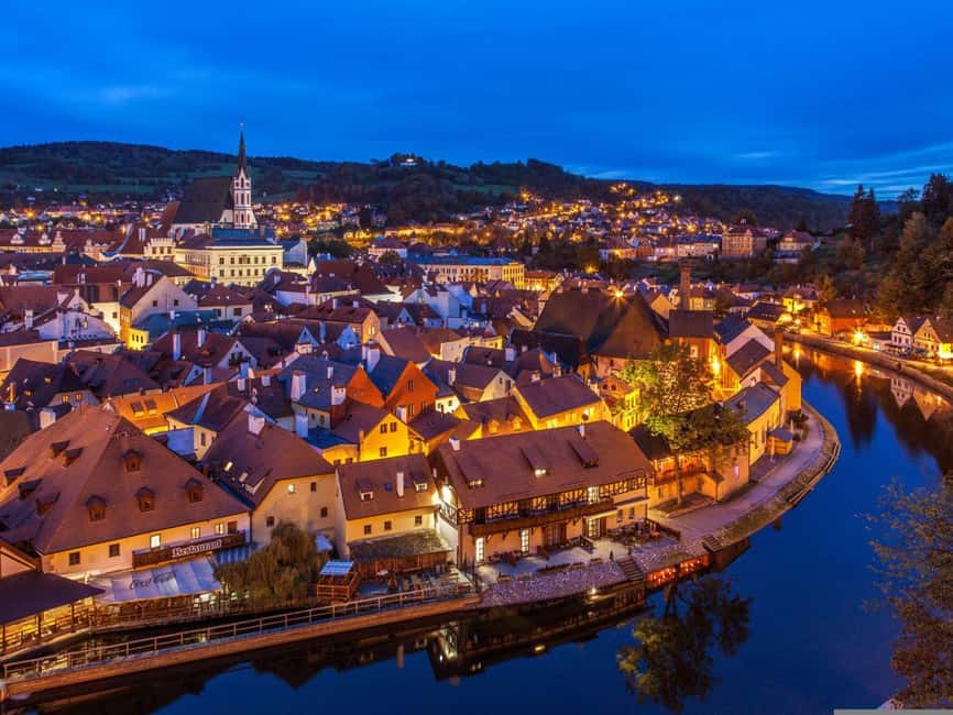 From Prague to the fabulous Cesky Krumlov:fullday experience - Prague to Český Krumlov: why this 10-hour plan works