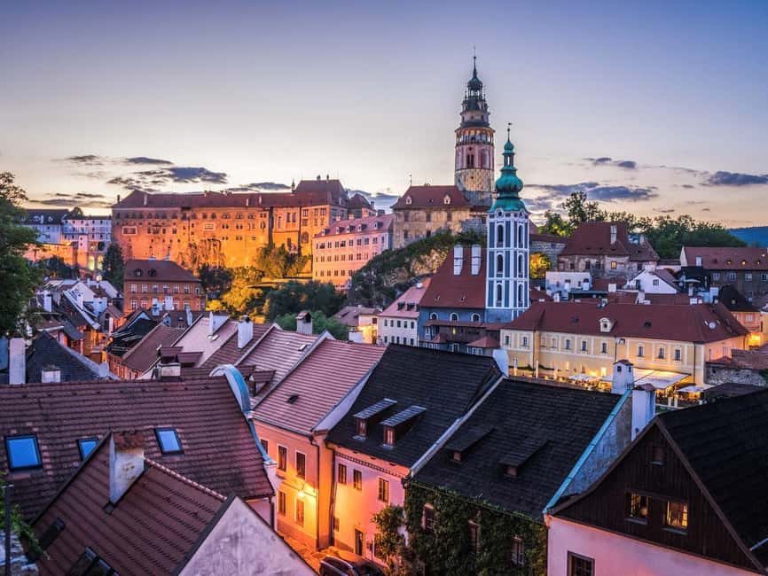 From Prague to the fabulous Cesky Krumlov:fullday experience - Lunch in town: choose a local pub or restaurant without losing the day