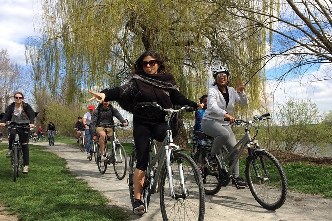 Full-Day Countryside E-Bike Tour to Karlstejn Castle (small group - Leaving Prague On E-Bikes Along Berounka River