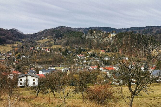 Full-Day Hiking in Bohemian Paradise Malá Skála near Prague - Zbirohy Castle ruins: a short stop with big payoff
