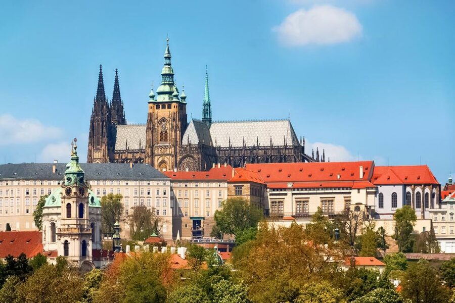 Full Day Private Tour Through Prague - Key things that make this private tour work