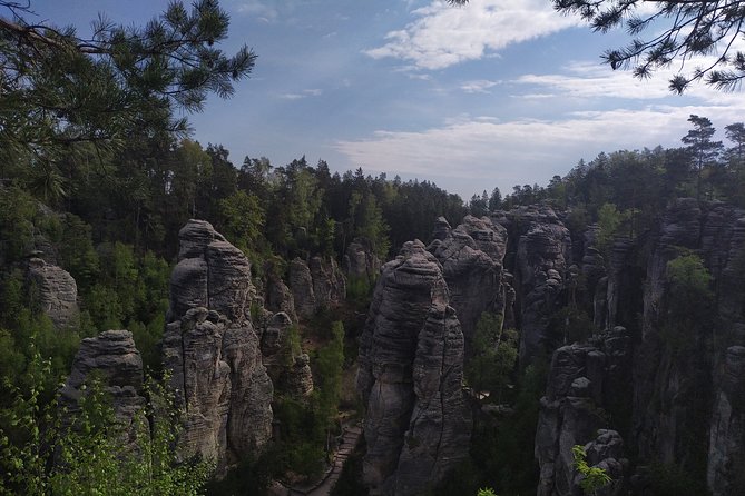 Full day trip to Bohemian Paradise UNESCO park - Timing, pace, and what to pack for an 8 hour hiking day