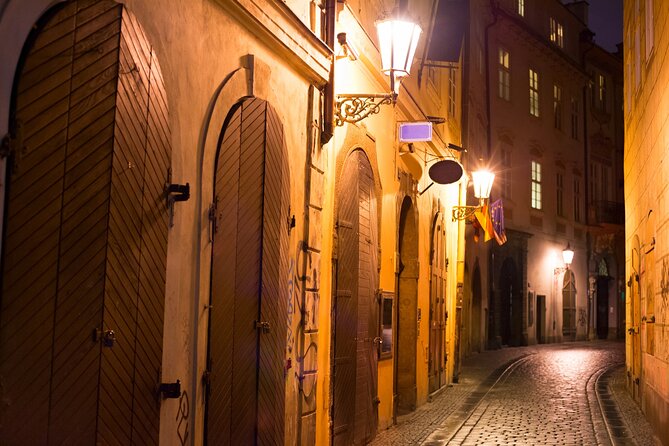 Ghosts and Legends walking tour in Prague - Who This Ghosts and Legends Tour Suits Best