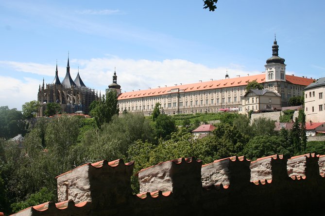 Half Day Trip to Kutna Hora and Bone Church from Prague - Should you book this tour?
