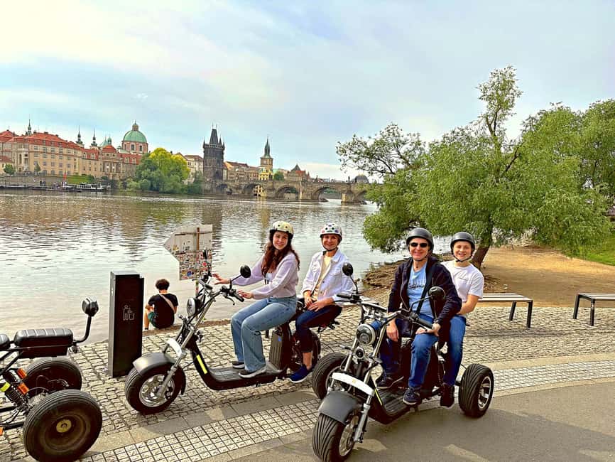 Heart of Prague tour on Tricycle electric scooter - Letná Park and the Metronome: Prague from above, with motion